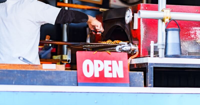 キッチンカーを開業するには？メリットや必要なものなど主な流れを解説