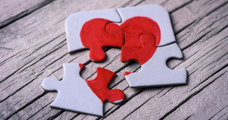 なぜ？運命の人と思ったのに別れる理由【再会は？辛いときの対処法も】